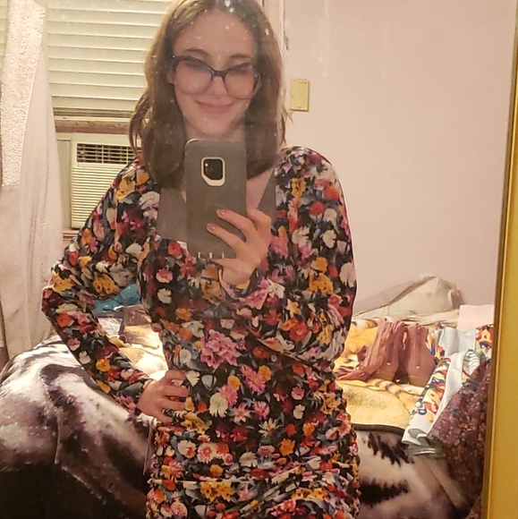 Meet your Posher, Mia - Picture 6 of 8